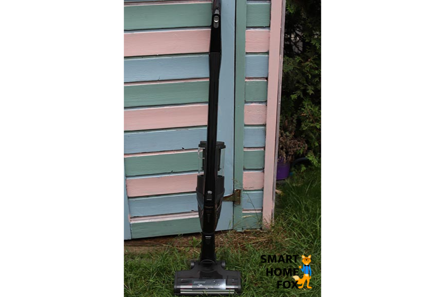 The Miele Triflex HX1 can stand on its own